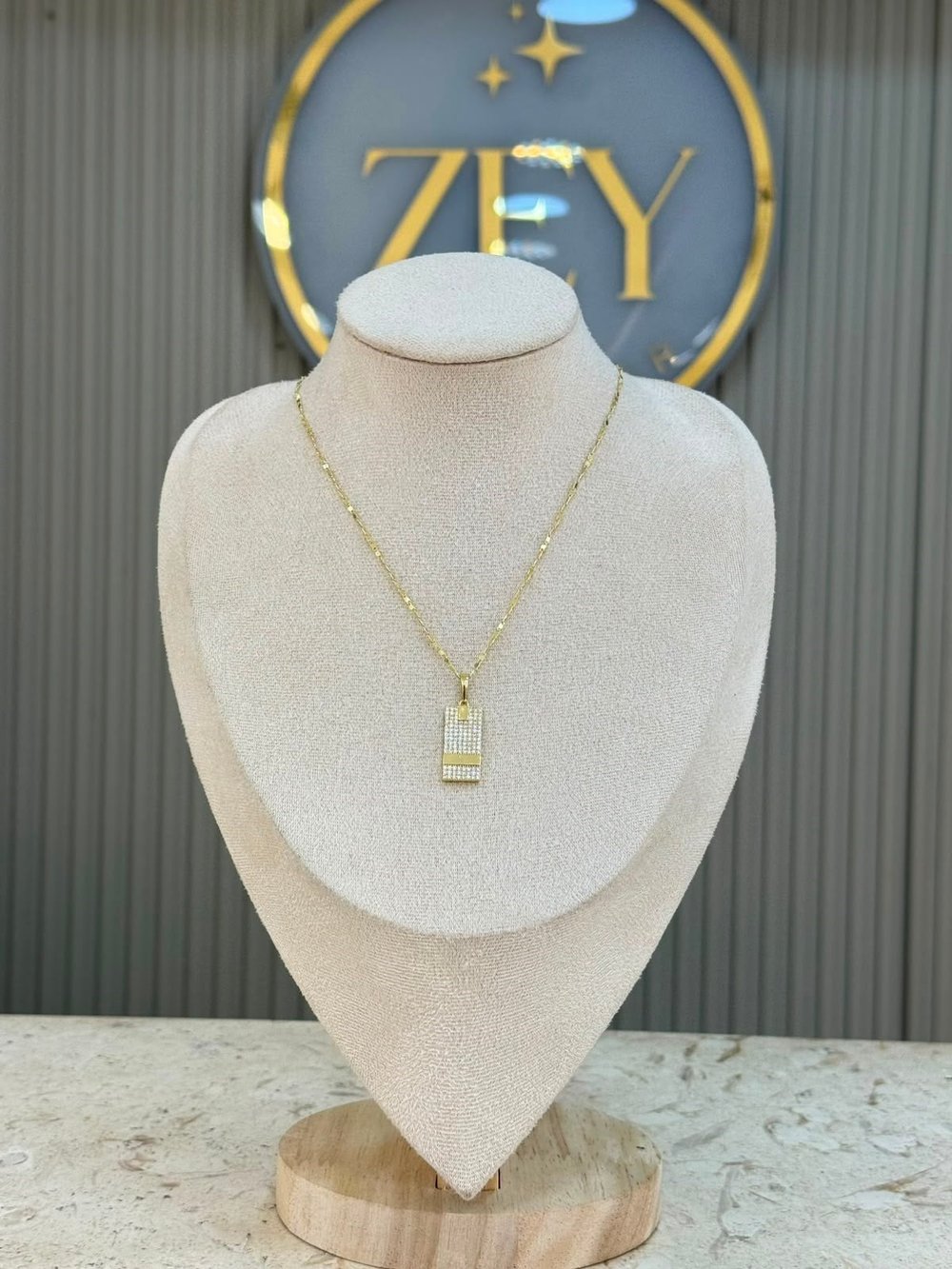 Xuping Külçe Model 14K Kolye 