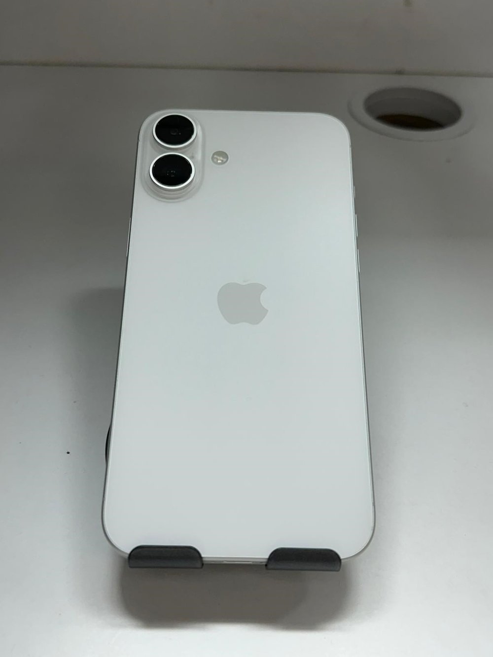 iPhone 16 Plus - 128 GB - Beyaz