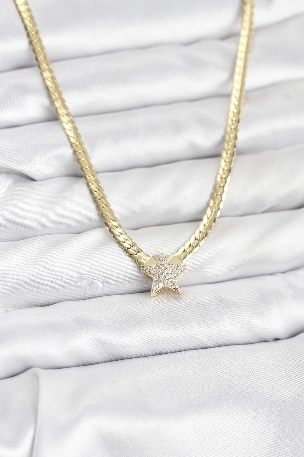 Gold Renk Pirinç Yıldız Zirkon Taşlı Kadın Kolye