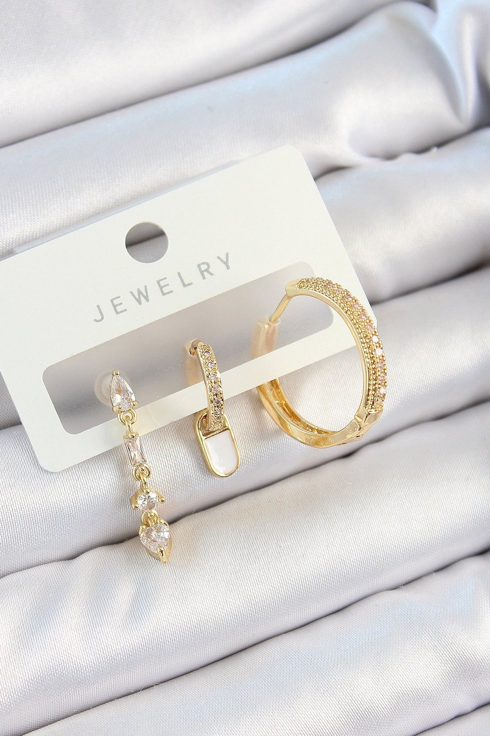 Pirinç Zirkon Taşlı Sallantılı Model Gold Renk 3'lü Çift Kadın Küpe Set