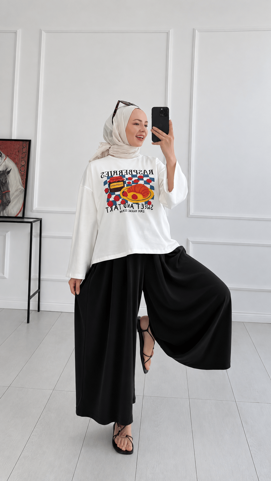Kadın Beli Lastikli Bol Paça Dökümlü Pantolon - Siyah