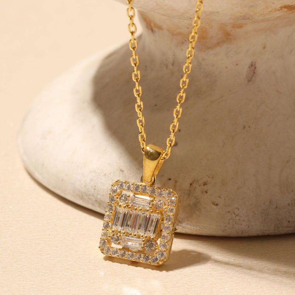 Baget Kare Kolye 718000 Gold