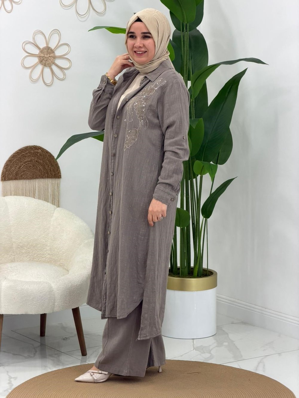 Gri Nakışlı Takım
