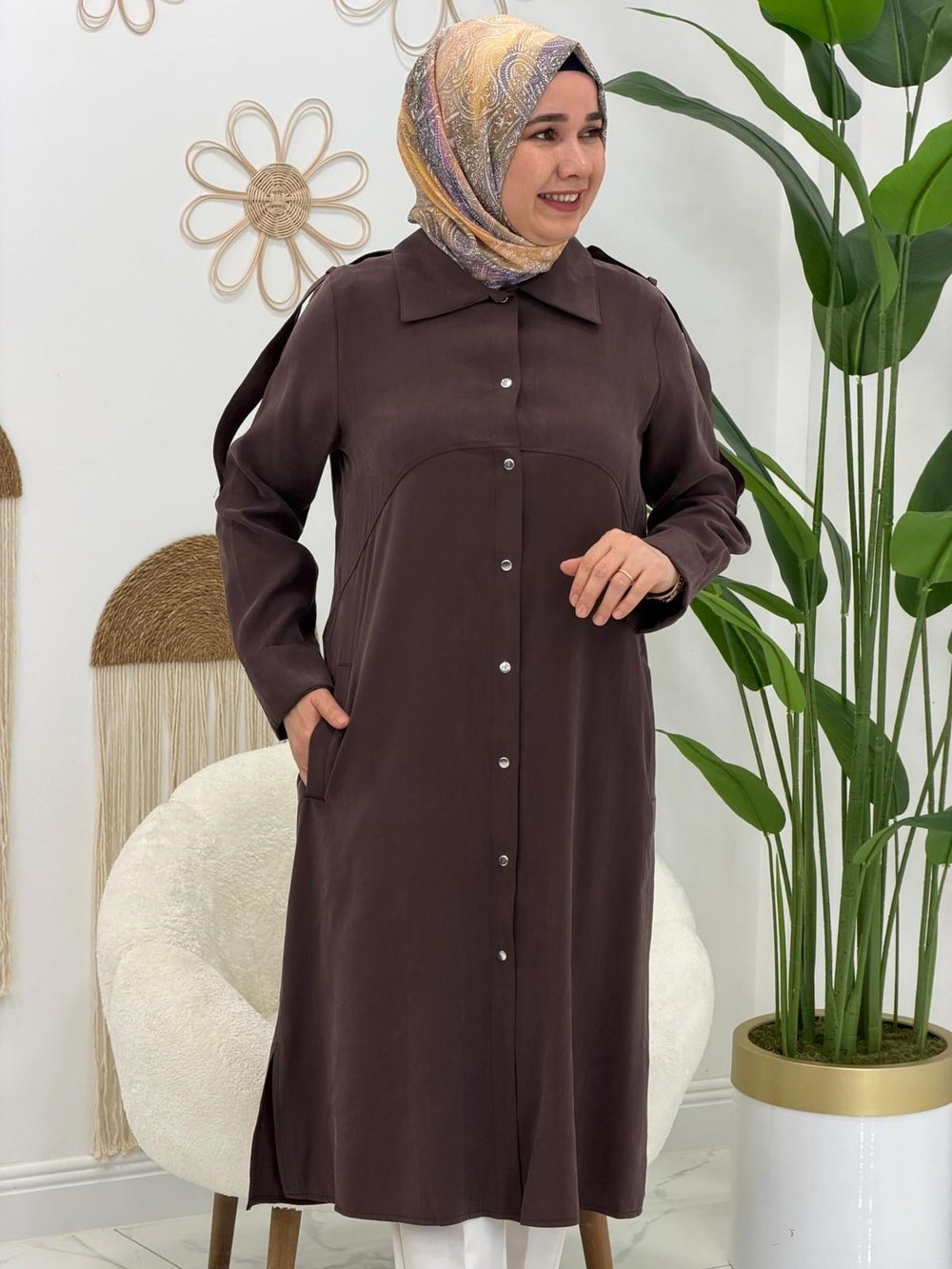 Kahve Çıtçıtlı Giyçık Kap