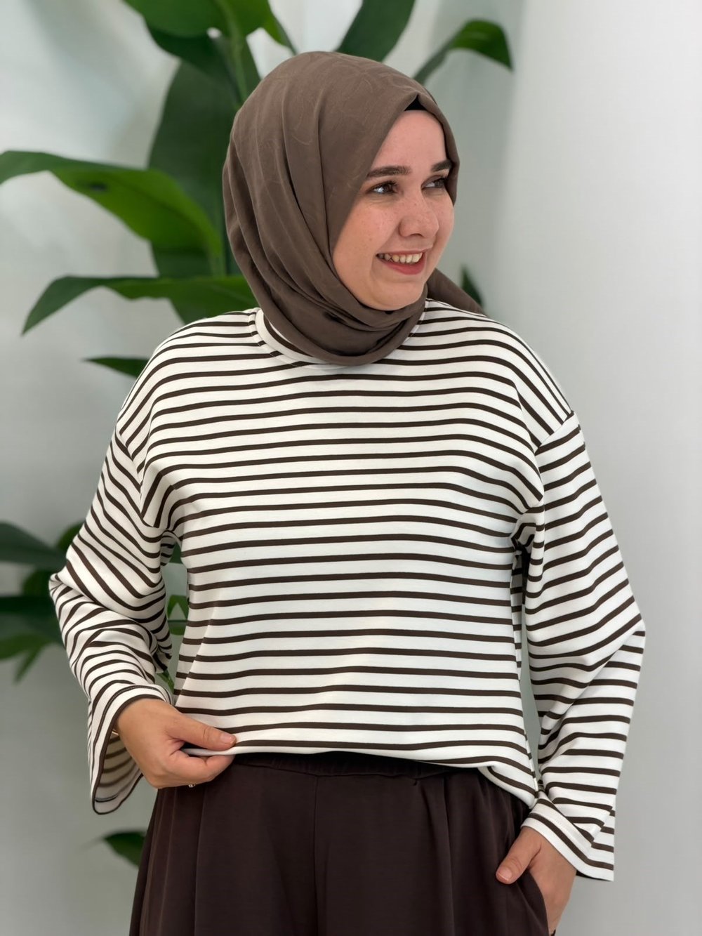 Kahve Çizgili Spor Sweatshirt