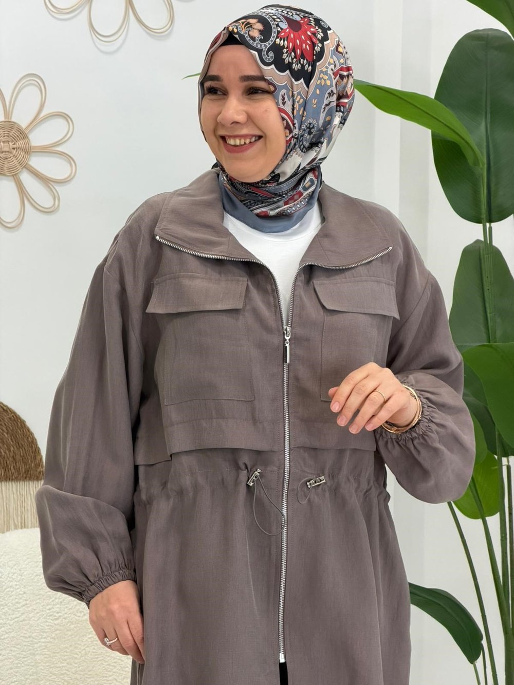 Kahve Fermuarlı Kap