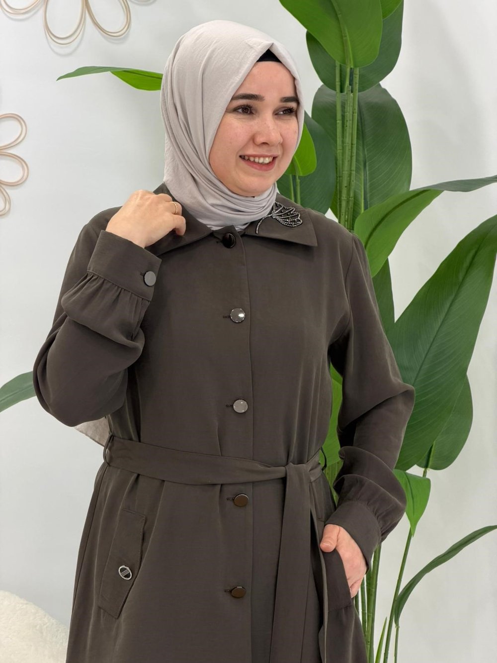 Kahve Pantolonlu Takım