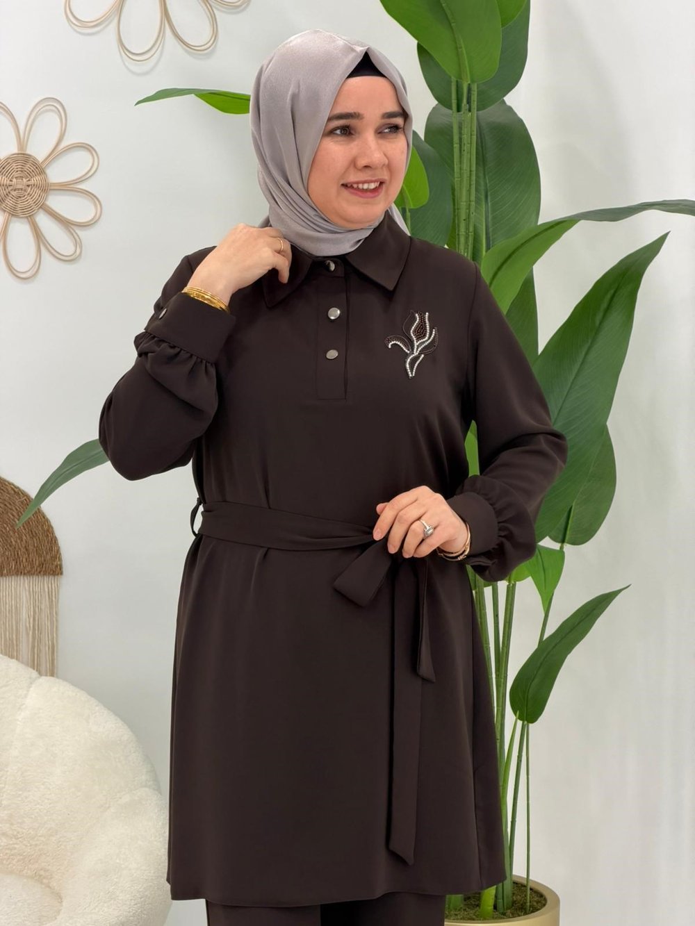 Kahverengi Lale Takım