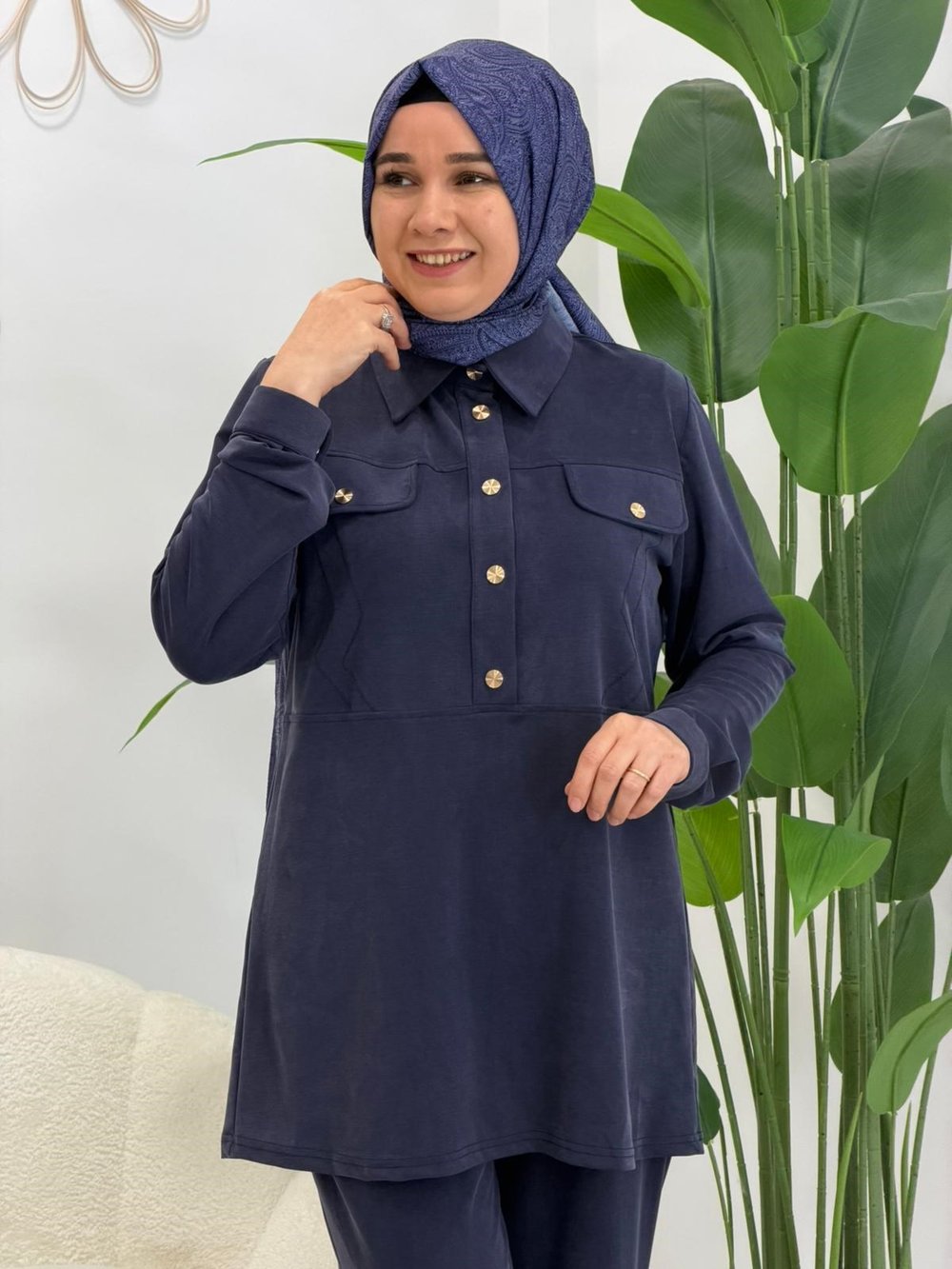 Lacivert Düğme Detaylı Pantolonlu Takım