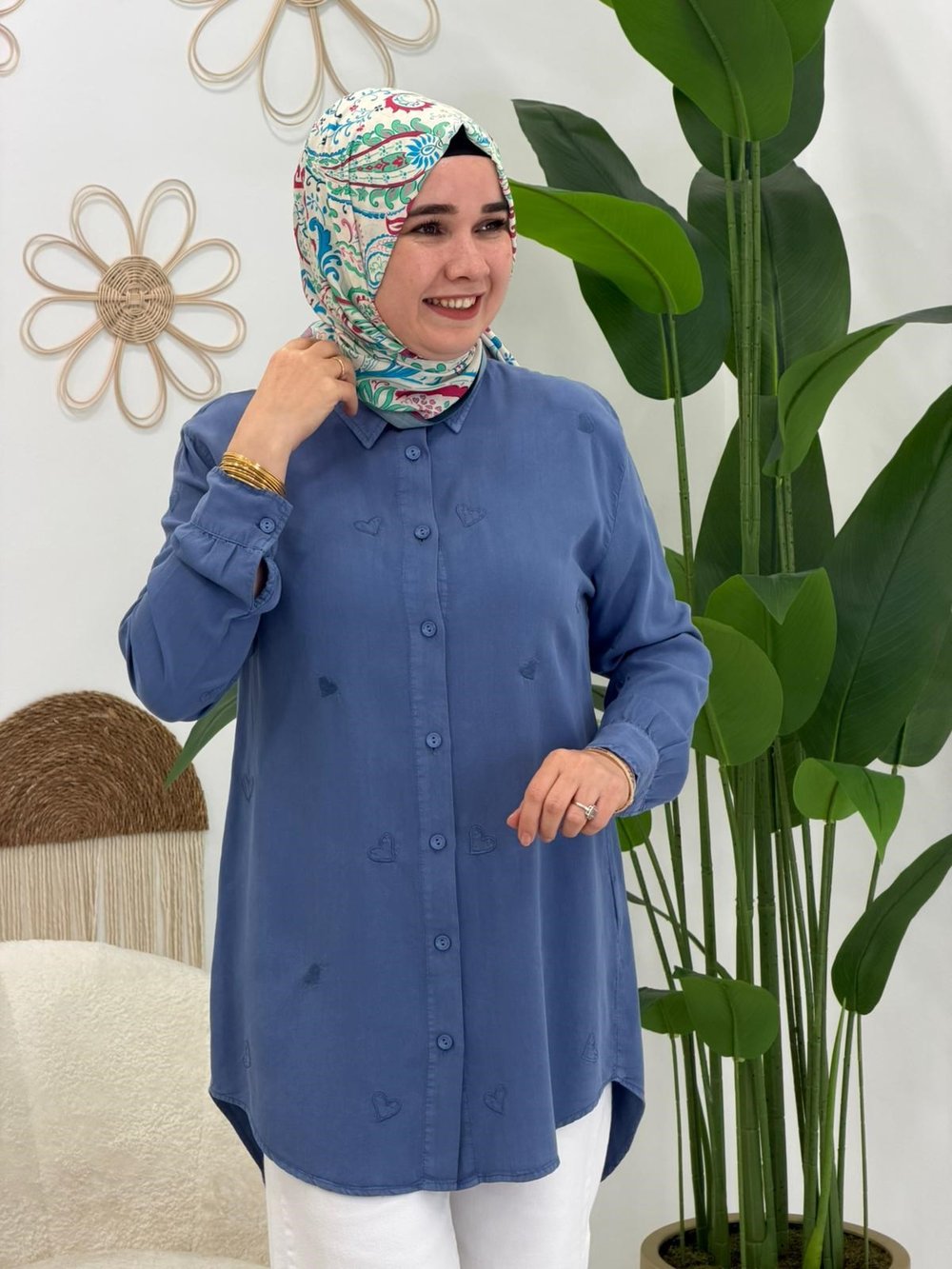 Mavi Kalp İşlemeli Tunik