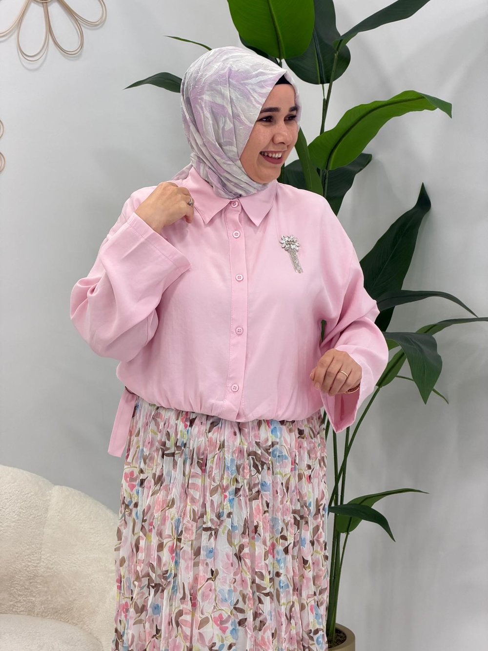 Pembe Altı Lastikli Etekli Takım