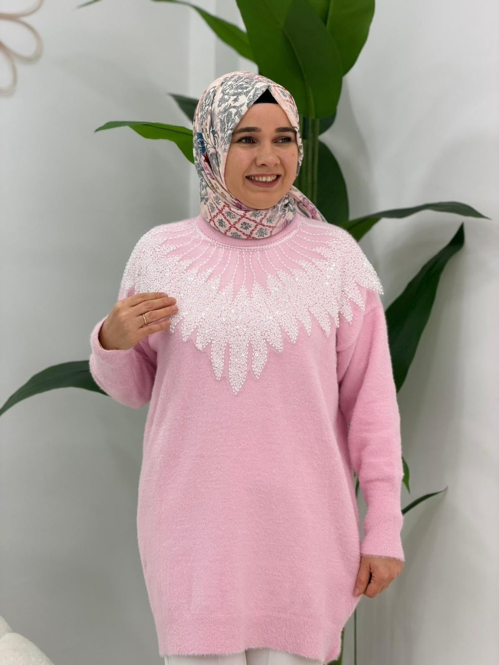 Pembe Taşlı Angora Kazak