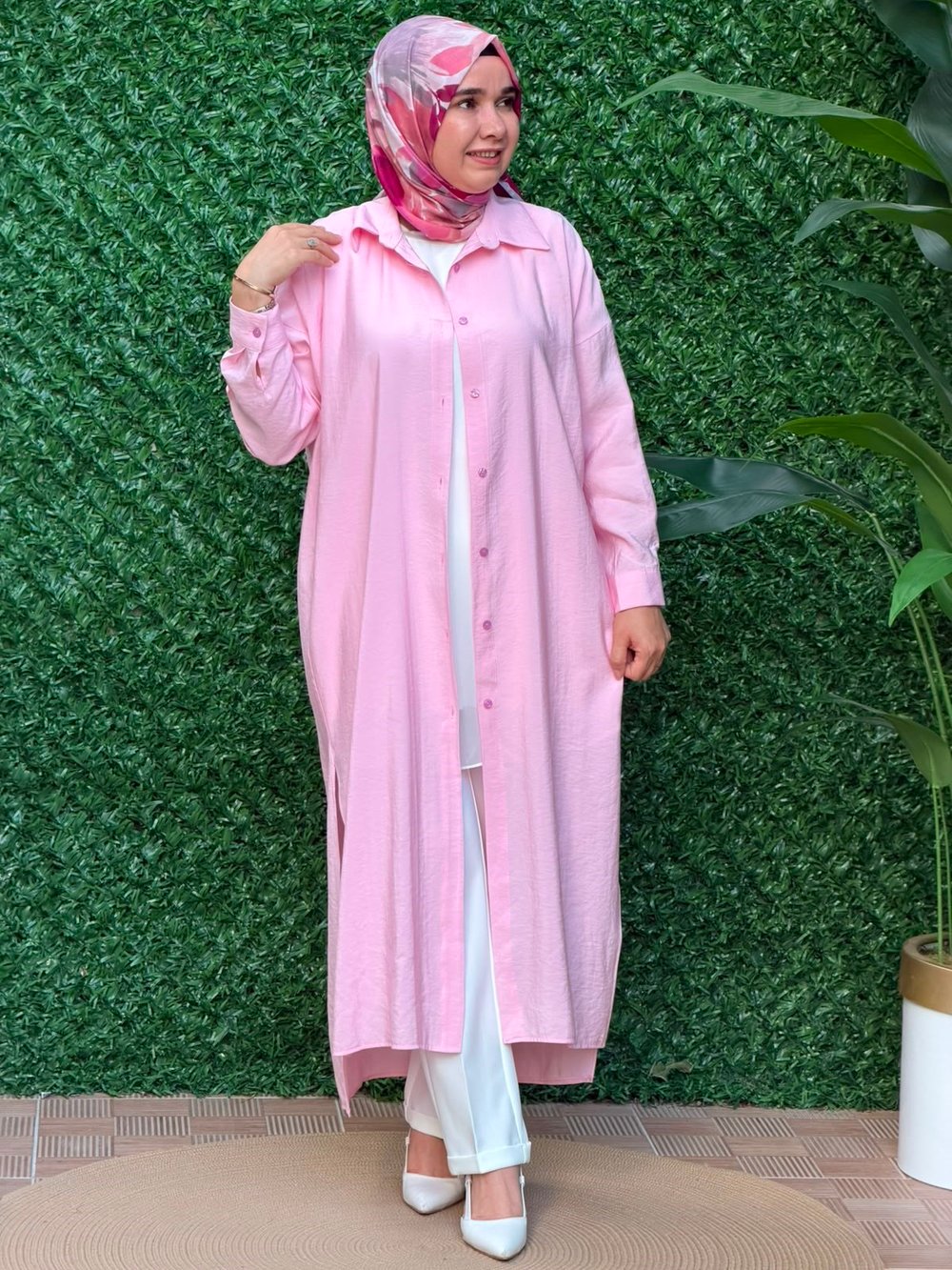 Pembe Yan Yırtmaçlı Yeni Sezon Tunik