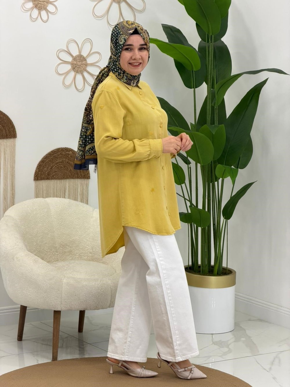 Sarı Kalp İşlemeli Tunik