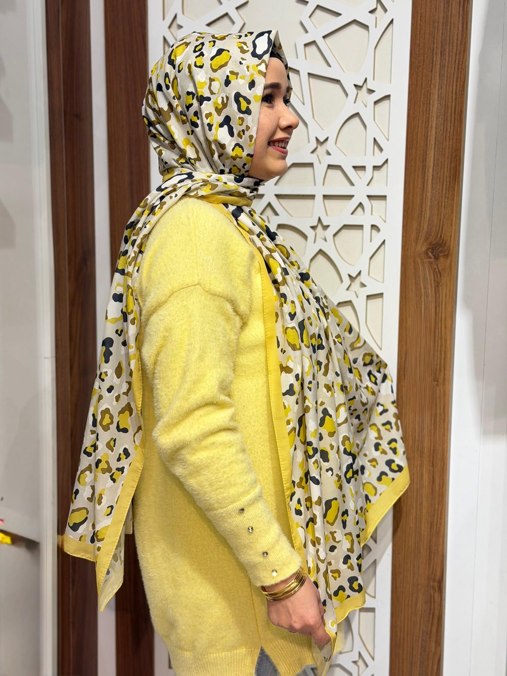 Sarı Leopar Desenli Şal