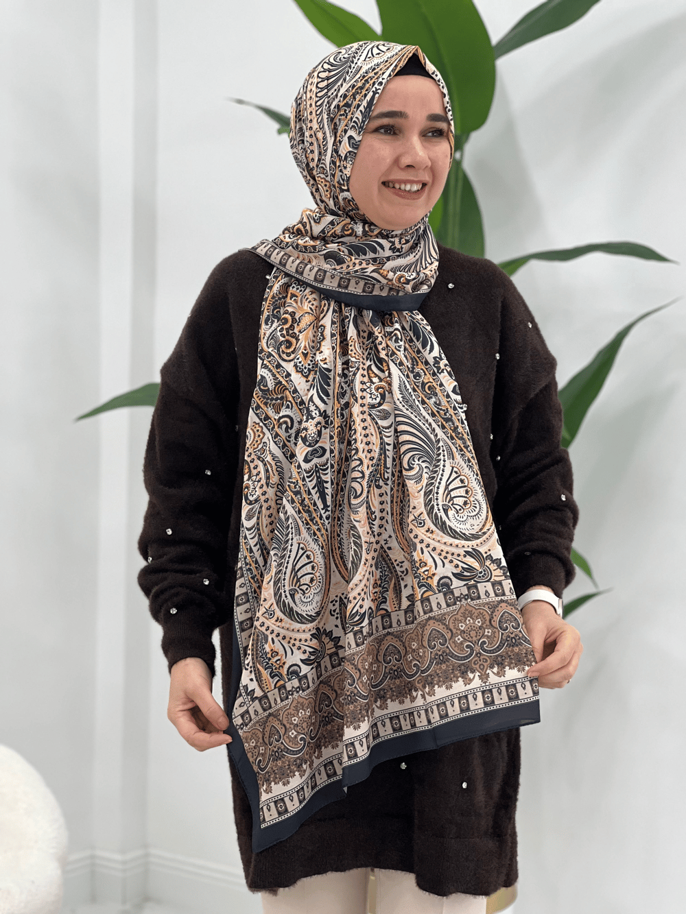 Siyah Desenli Şal