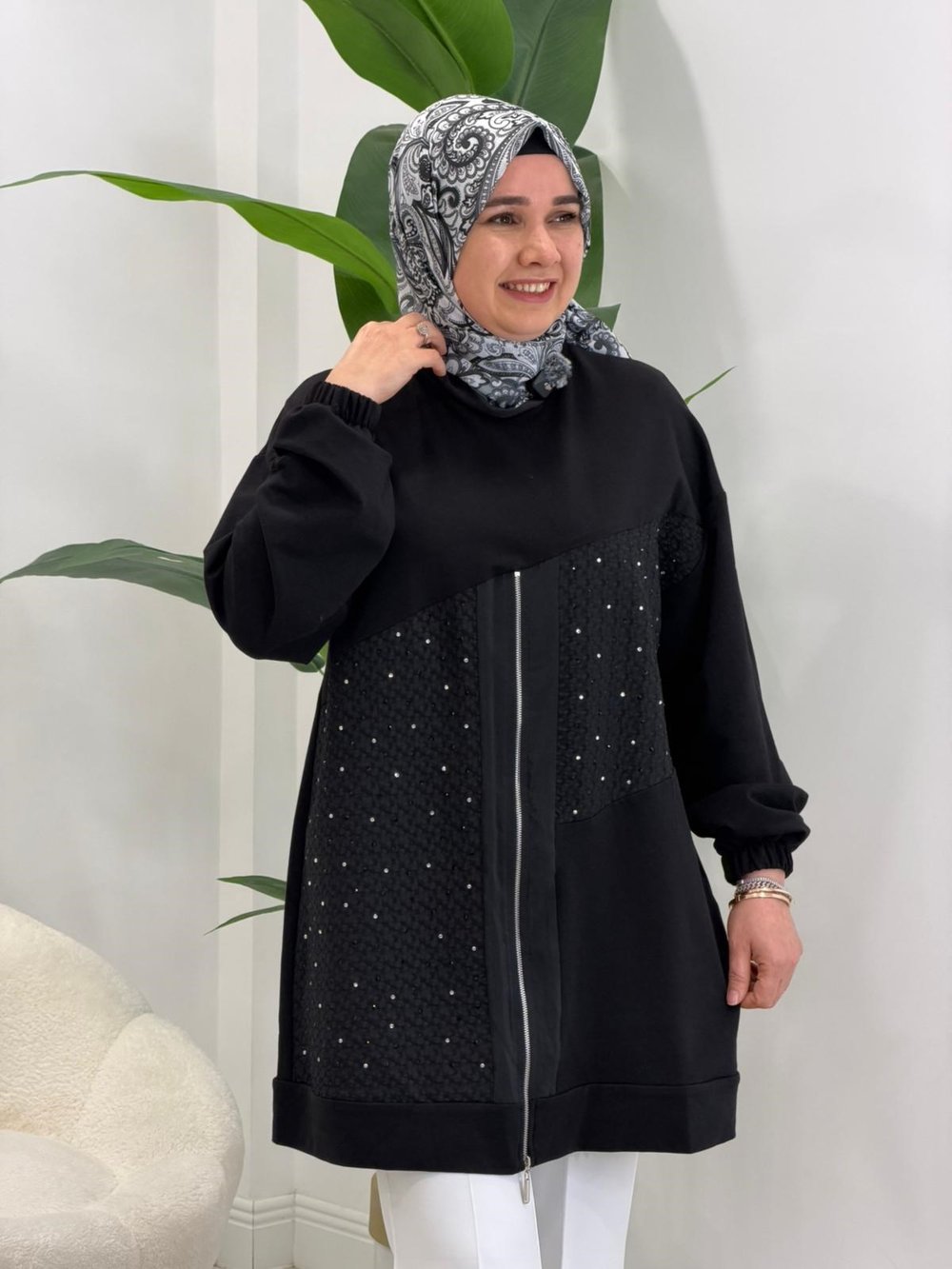Siyah Galaksi Taşlı Sweat