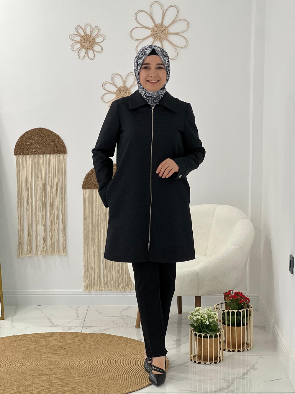 Siyah Kendinden Desenli Ceket