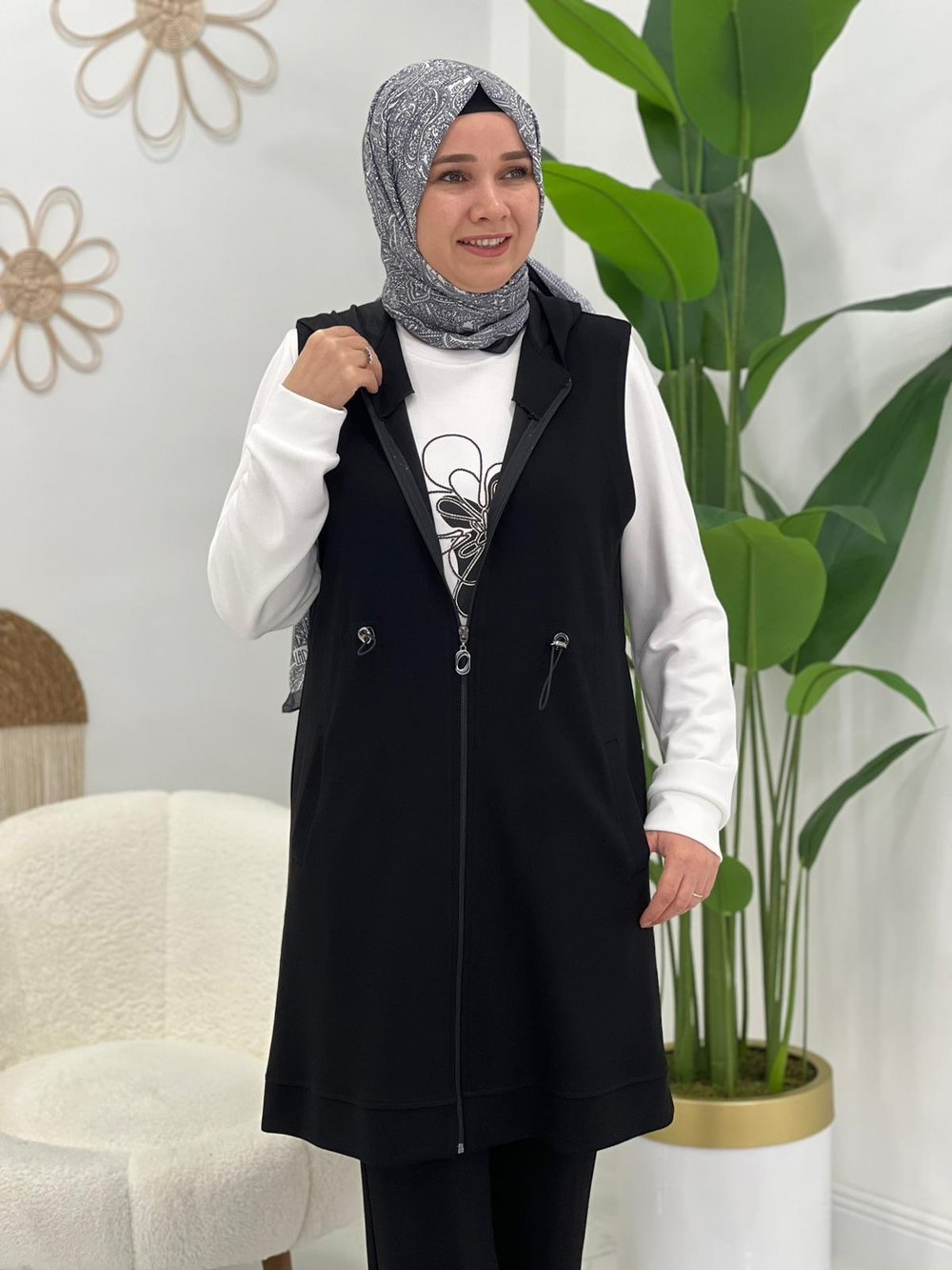 Siyah Modal Yelekli Takım
