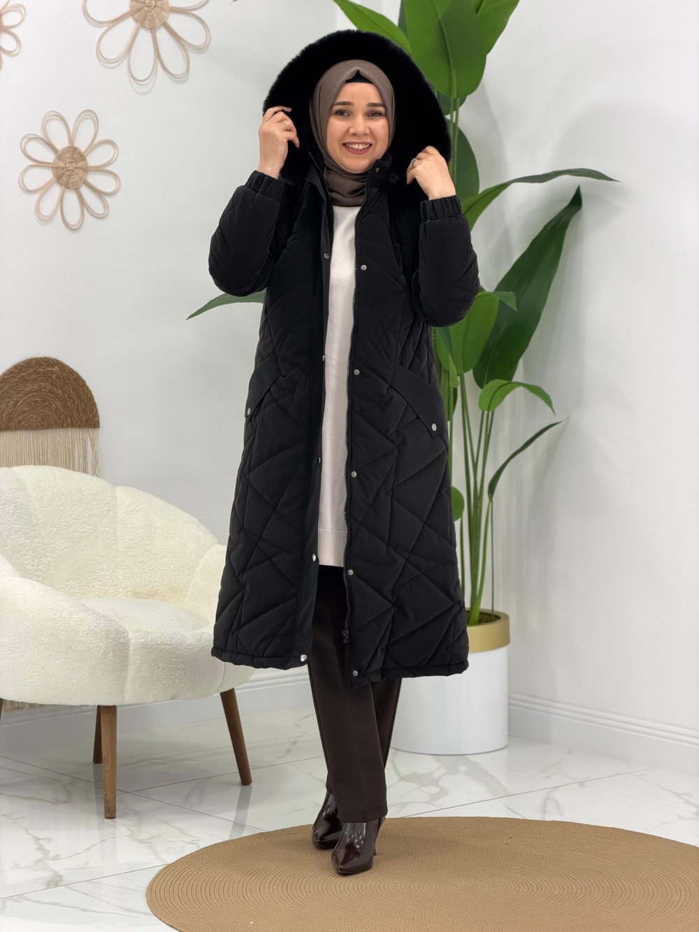 Siyah Şişme Mont