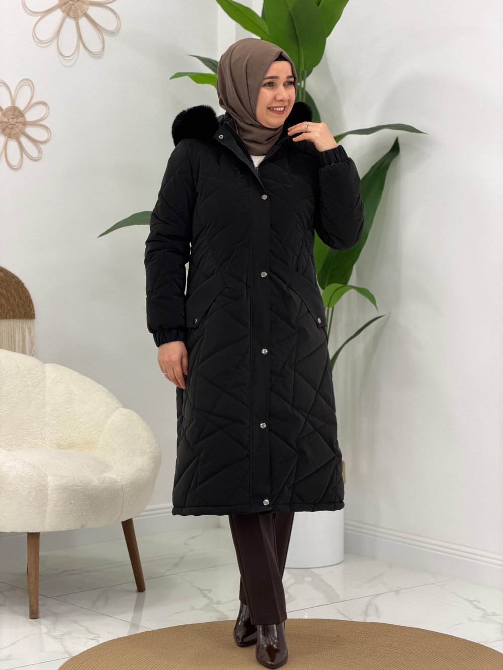 Siyah Şişme Mont
