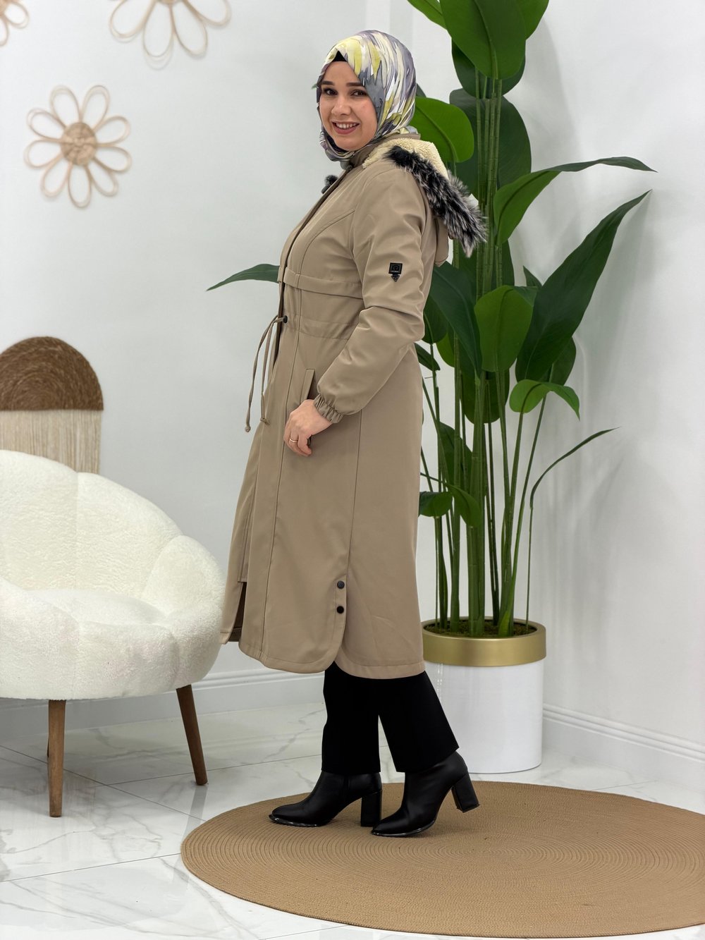 Taş  İçi Yarım Peluş Parka