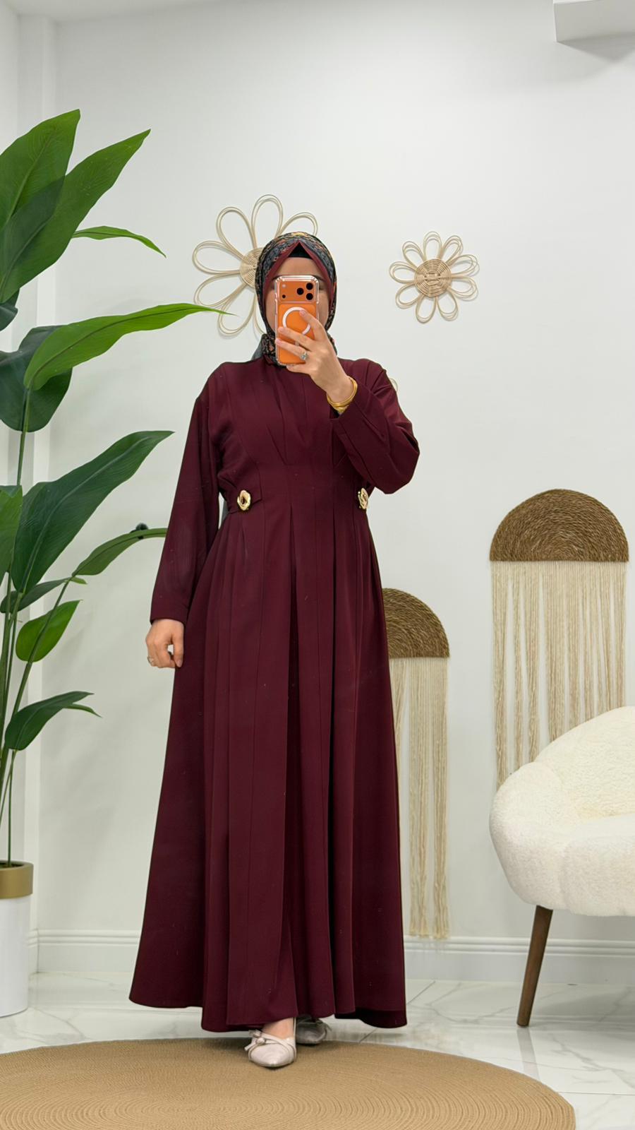 tokalı bordo elbise