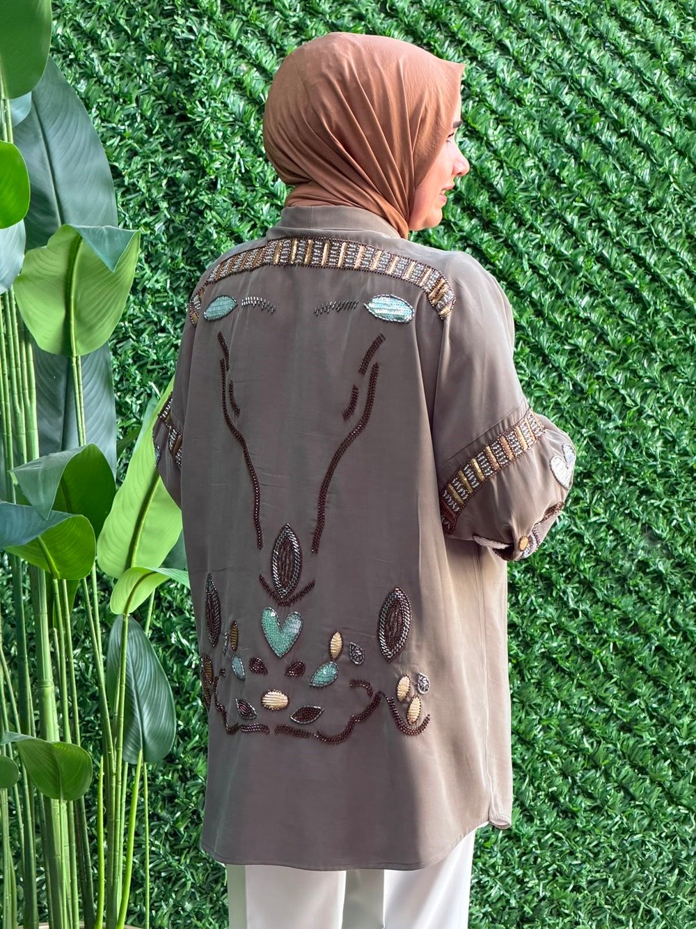 Yeşil Kolları Taş ve Payet İşlemeli Kimono