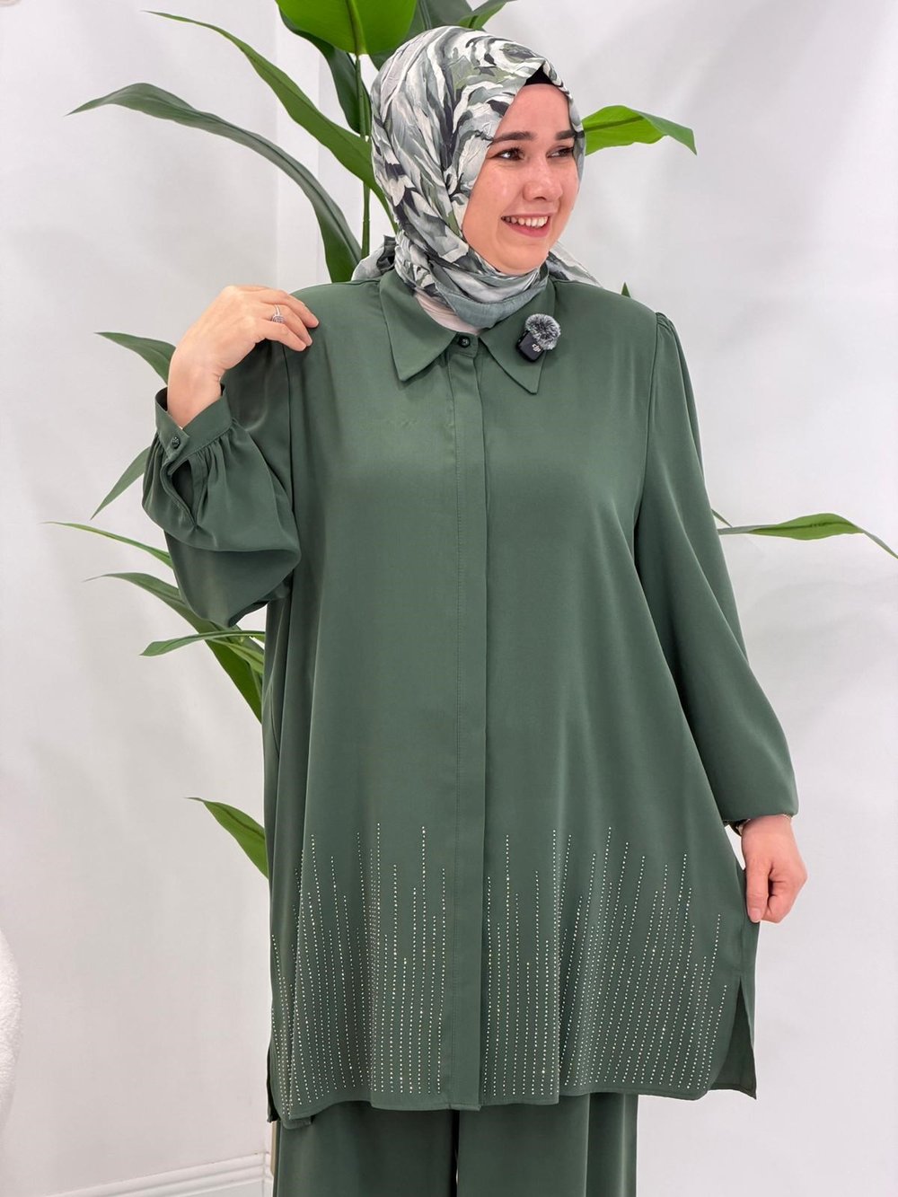 Yeşil Pantolonlu Takım