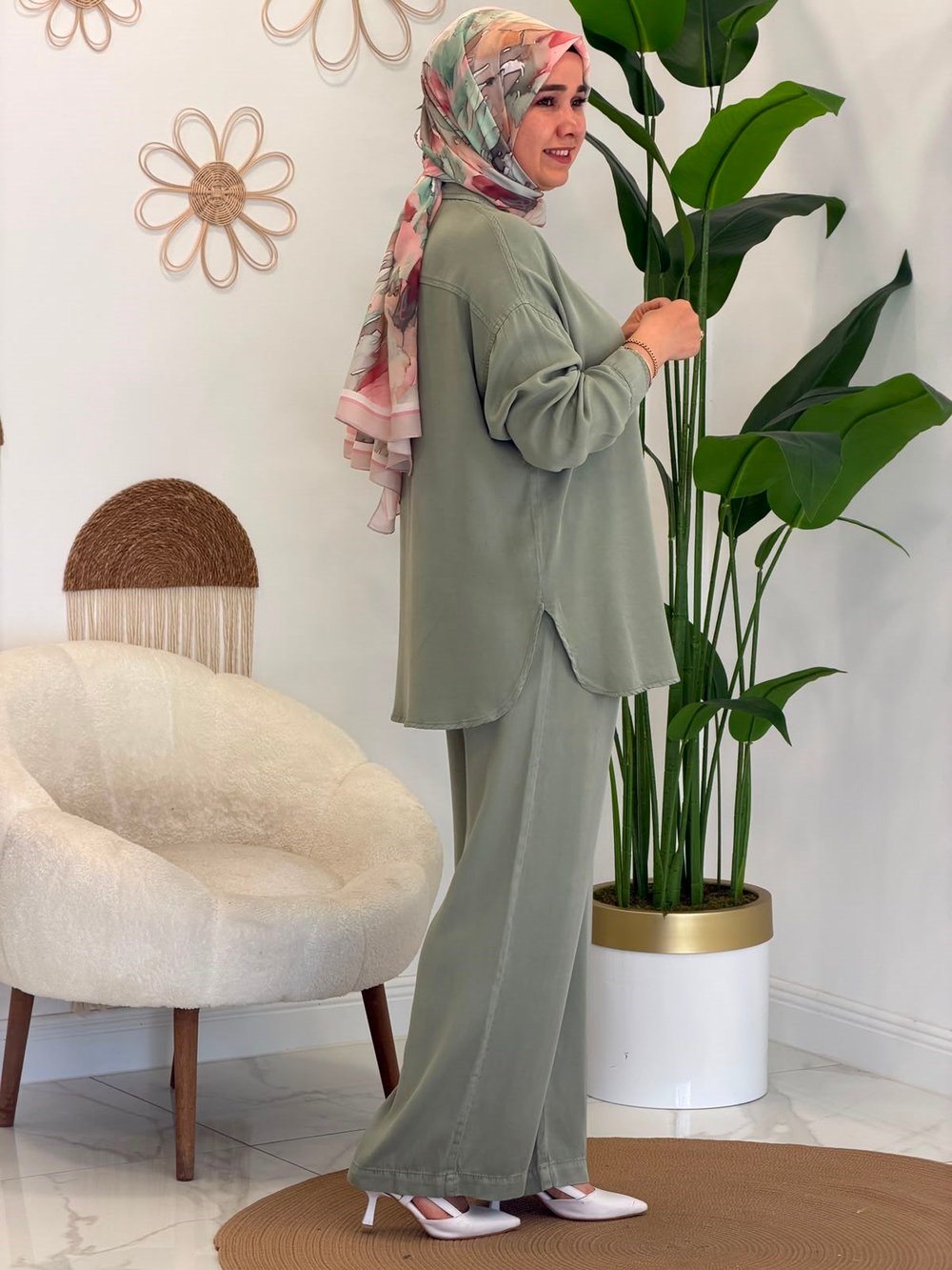 Yeşil Pantolonlu Takım