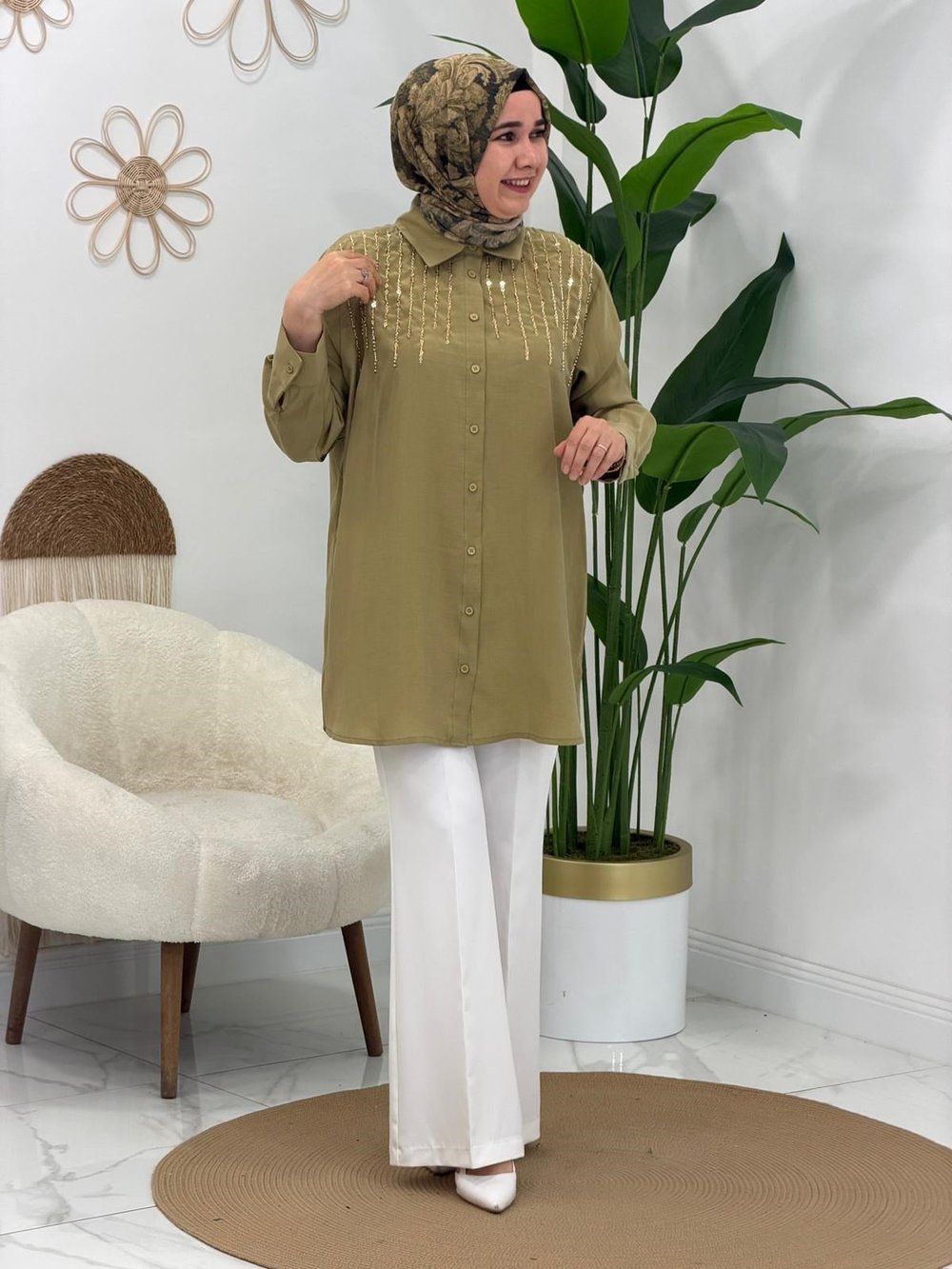 Yeşil Pul Detaylı Tunik