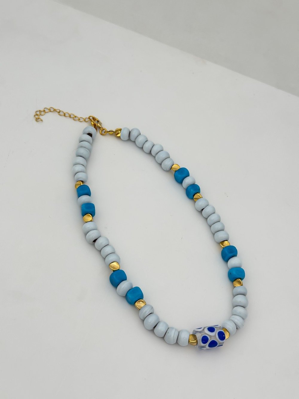 Cam Bodrum Boncuk Sıralı El Yapımı Murano Detay Kolye (45 Cm)