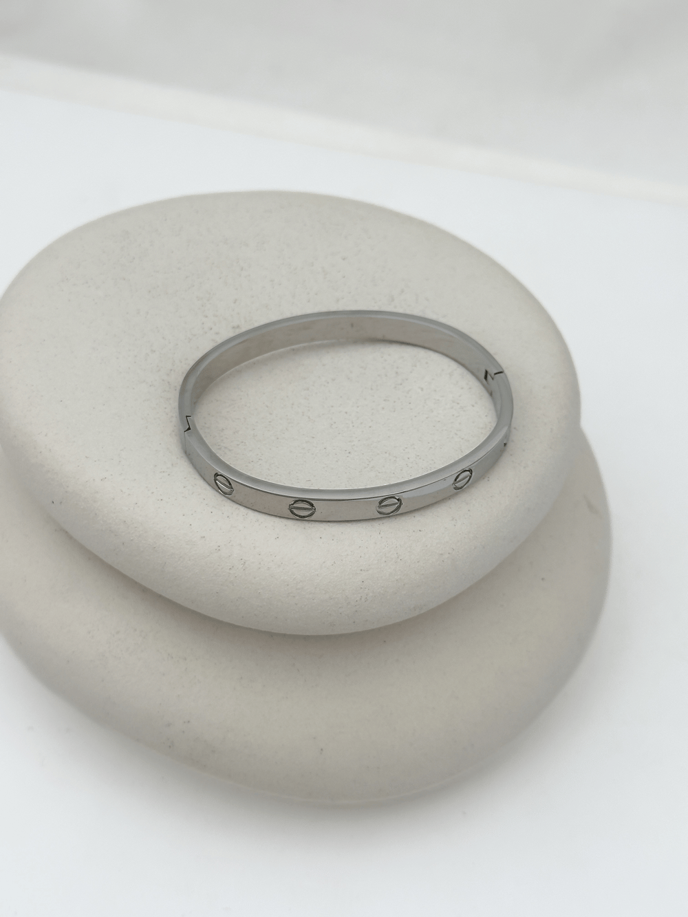 Çelik Kalın Model Taşsız Marka Kelepçe Bileklik ( İç Çap : 6 Cm )