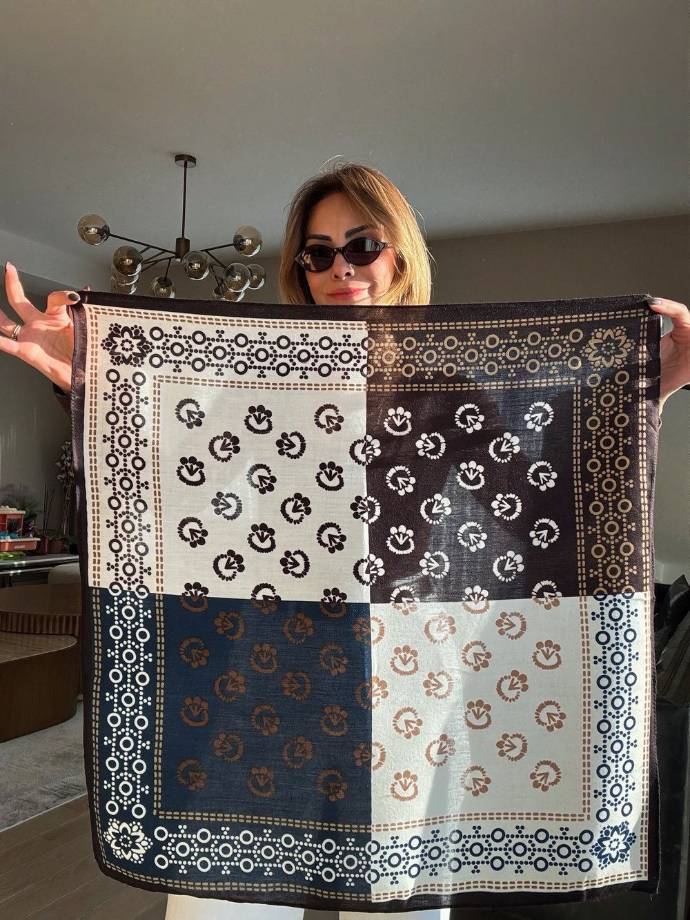 Etnik Çiçek Desenli Patchwork Pamuklu Fular ( 70*70 )