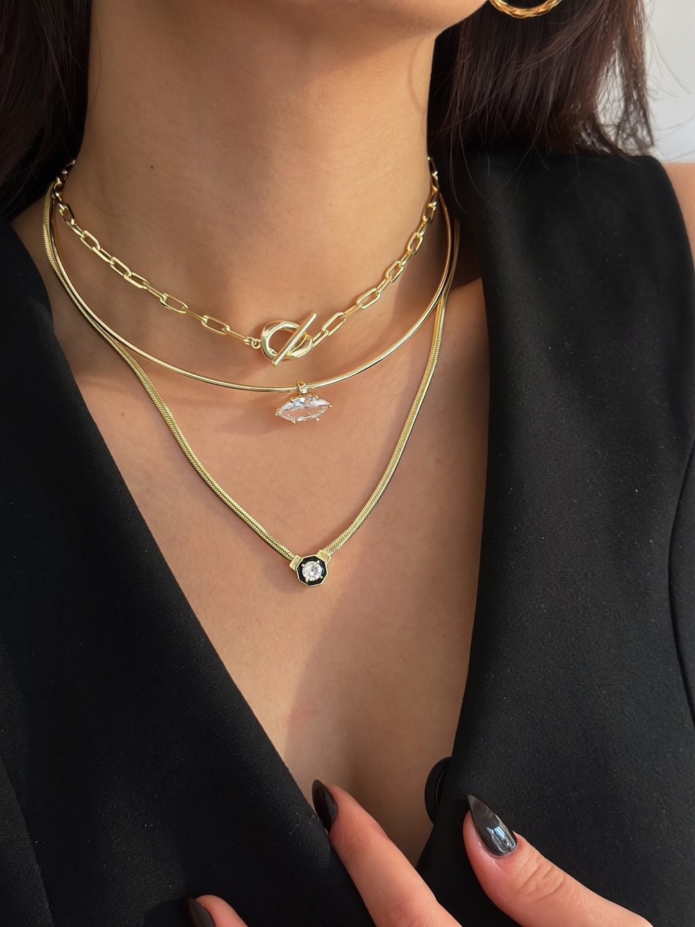 Özel Seri Oval Taş Detay Tel Choker Kolye Kombini