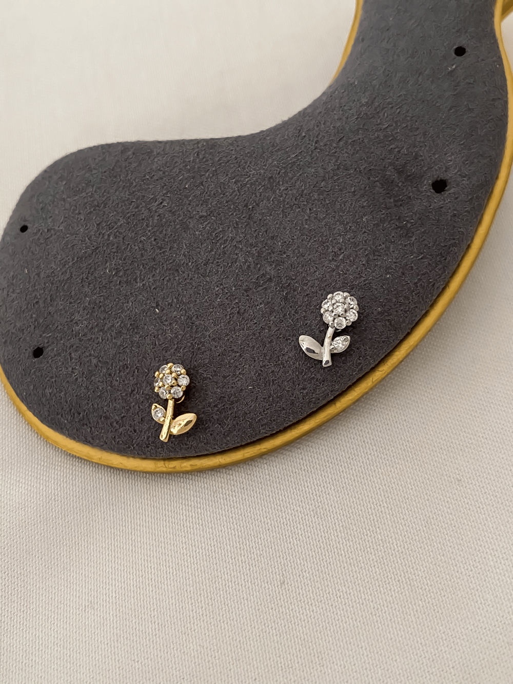 Özel Seri Zirkon Taşlı Yapraklı Çiçek Piercing