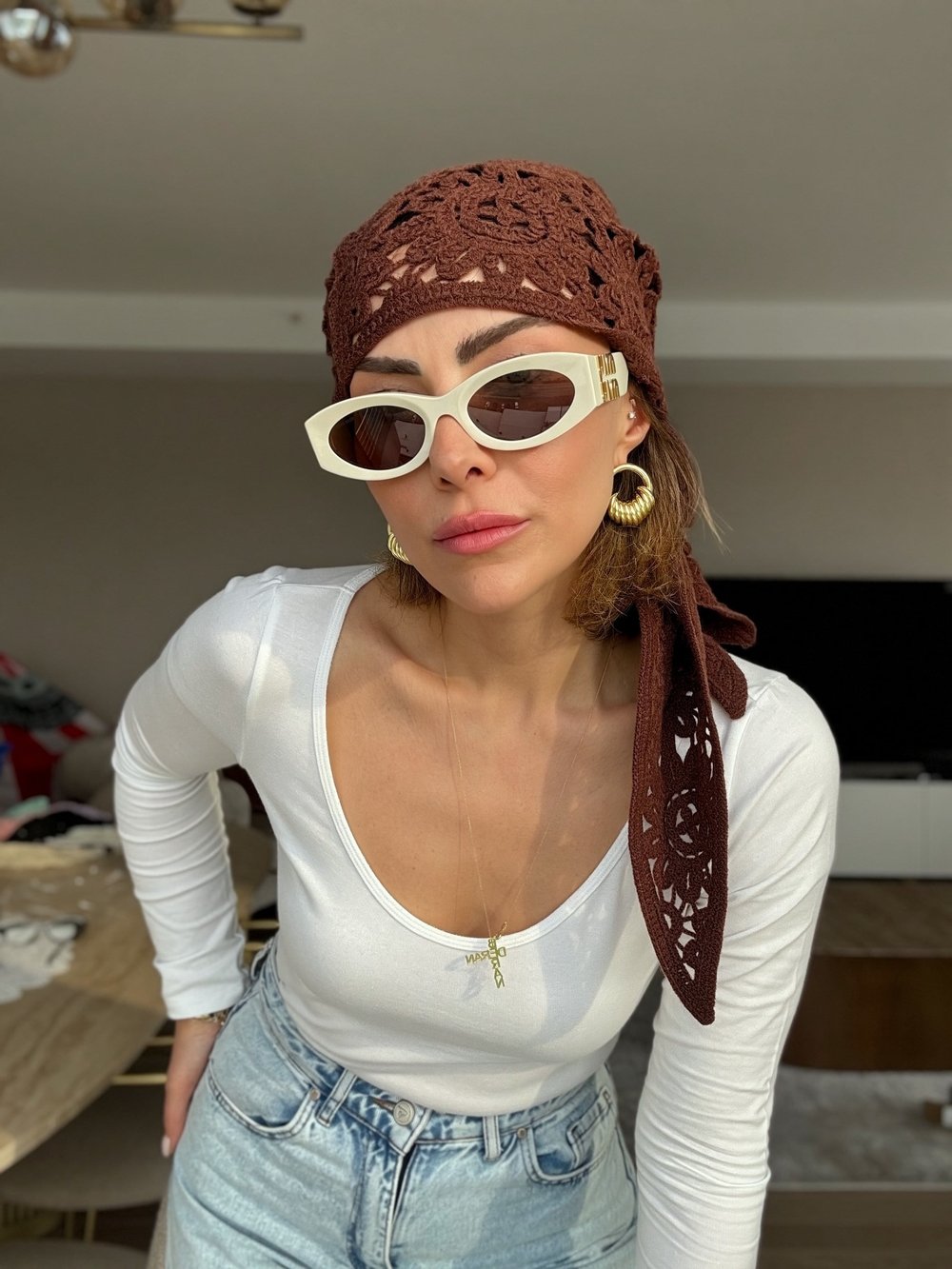 Üçgen Örme Dantelli Kahve Pareo