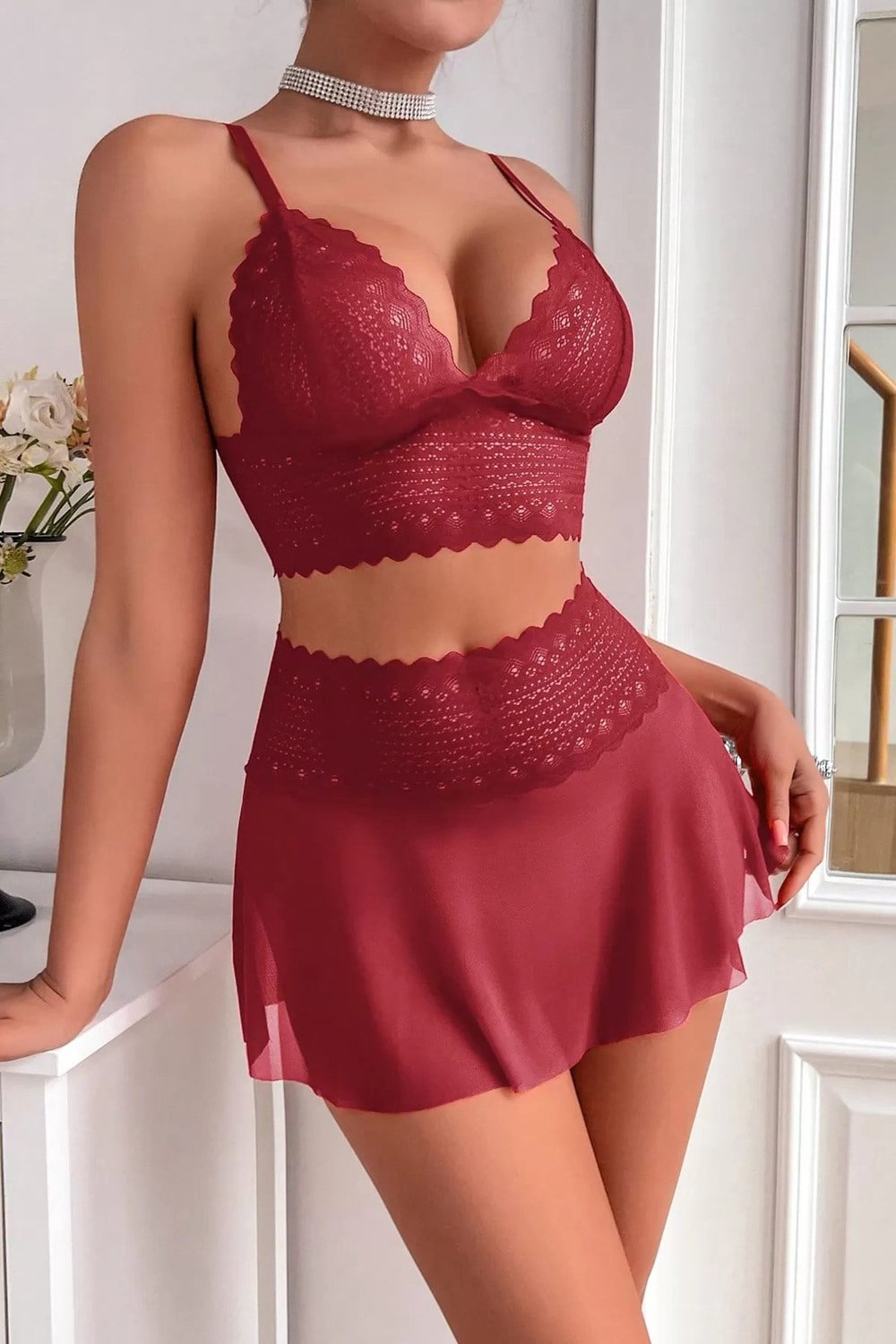 Bordo Dantel ve Tül Detaylı Etekli Şık Elbise Takımı