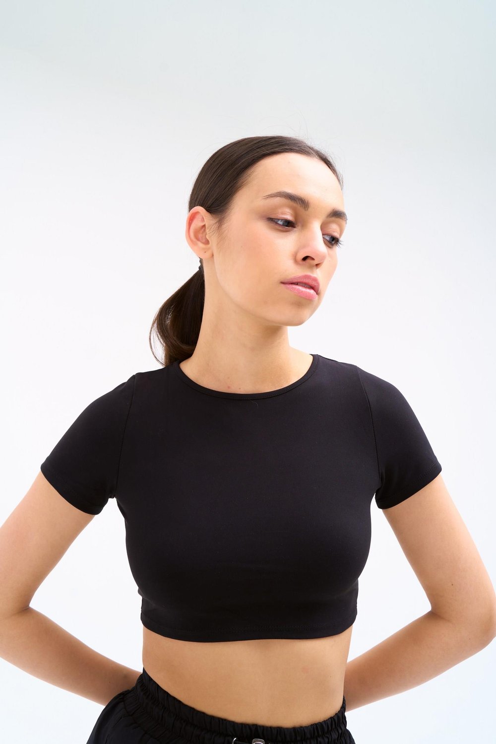 HERA - Siyah Crop Top Üst