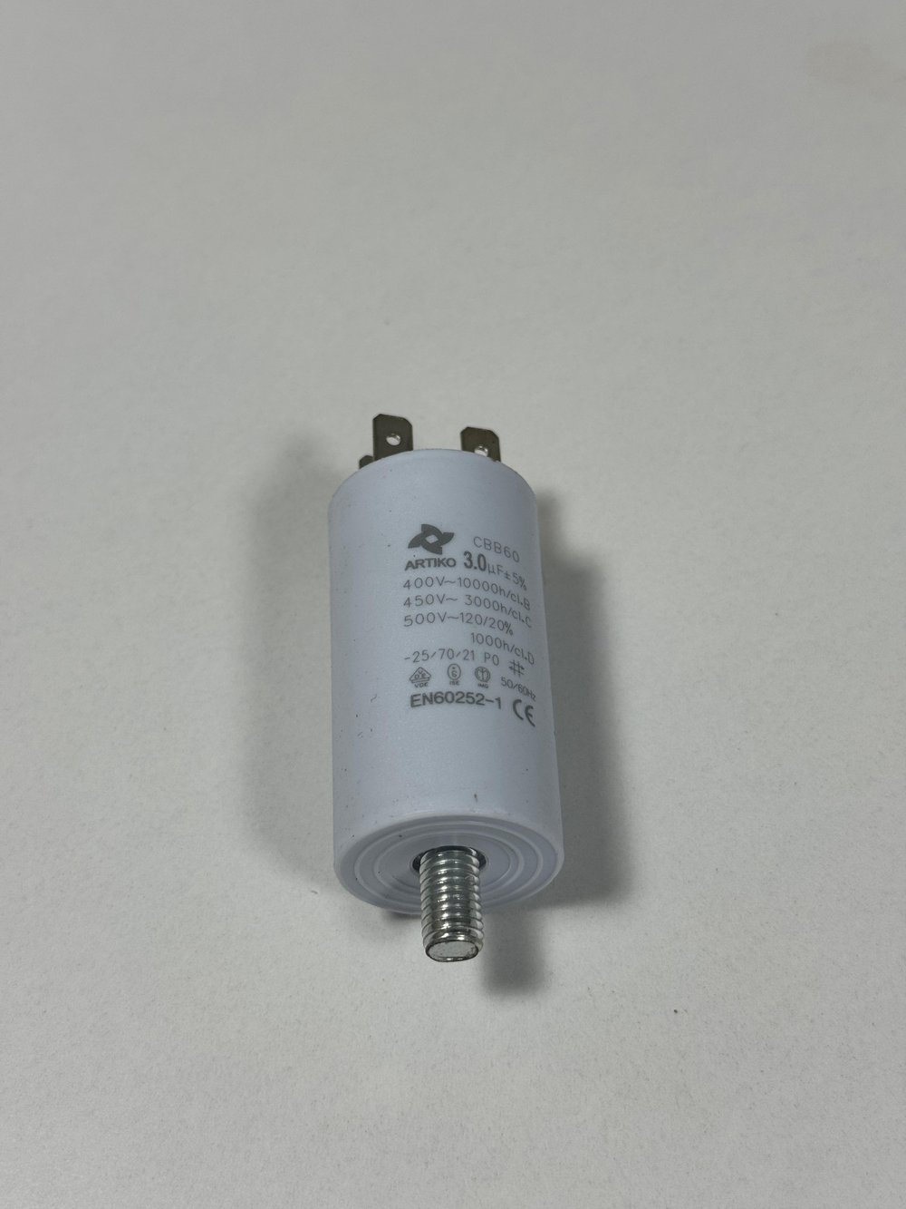 KONDANSATÖR 3 UF