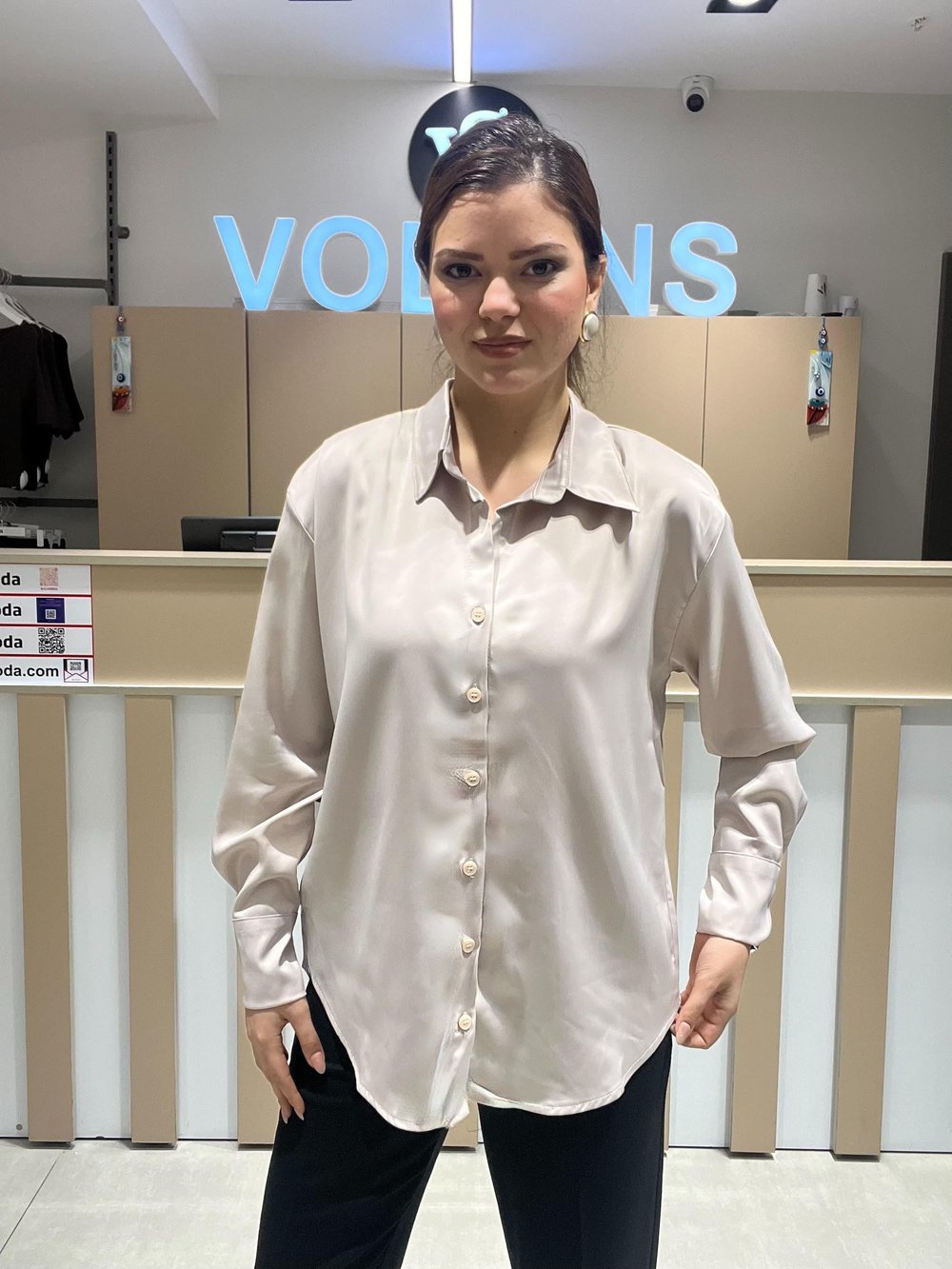4084 Saten Gömlek
