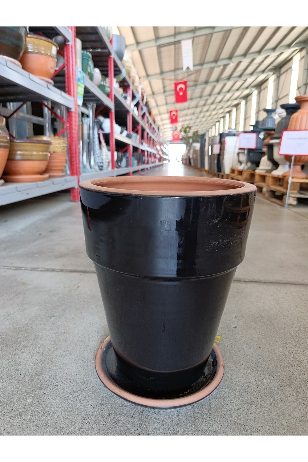 20-25 Litre Tabaklı Uzun Dekoratif Toprak Saksı