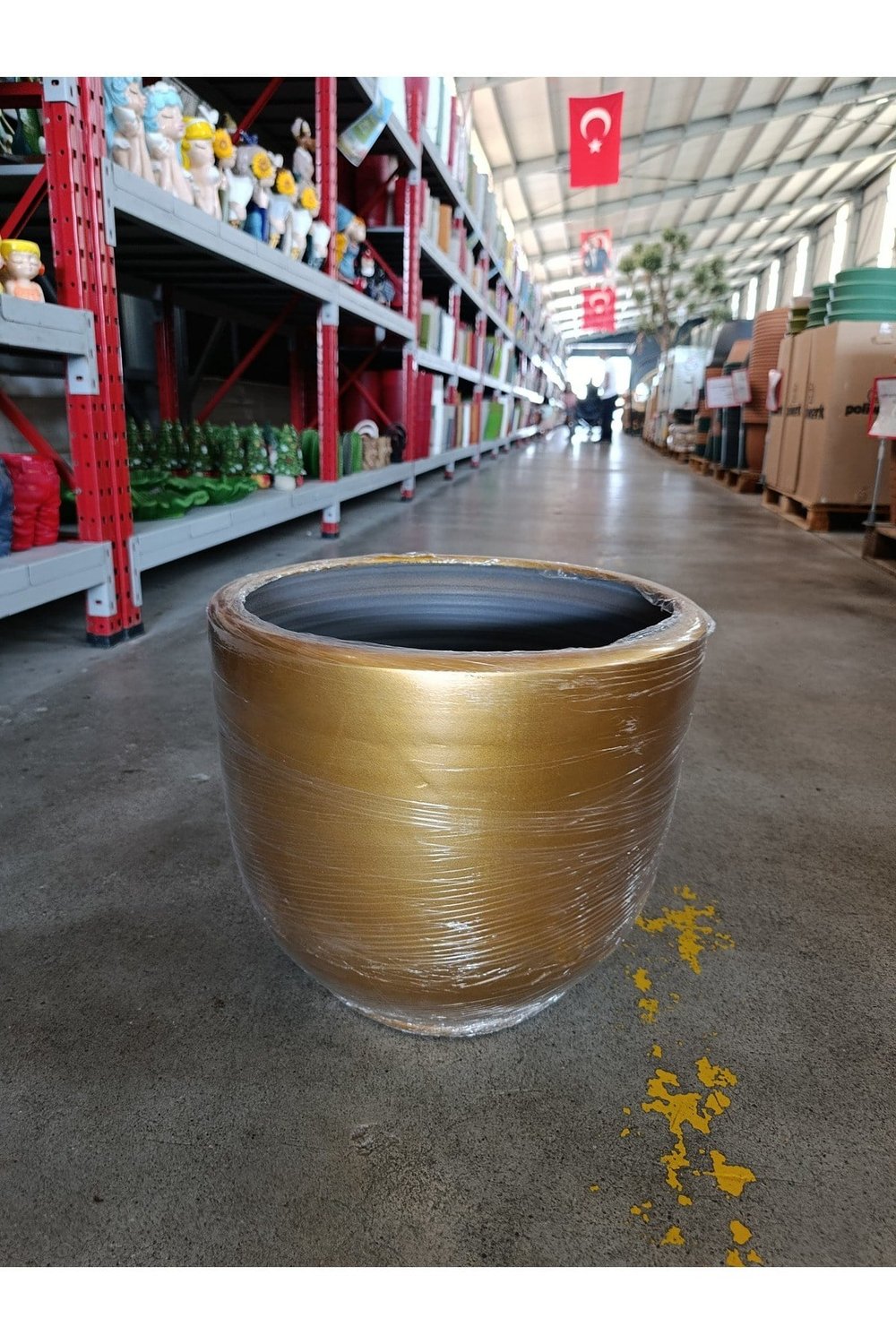 60 Litre Hafif Beton Gold Dekoratif Taş Saksı