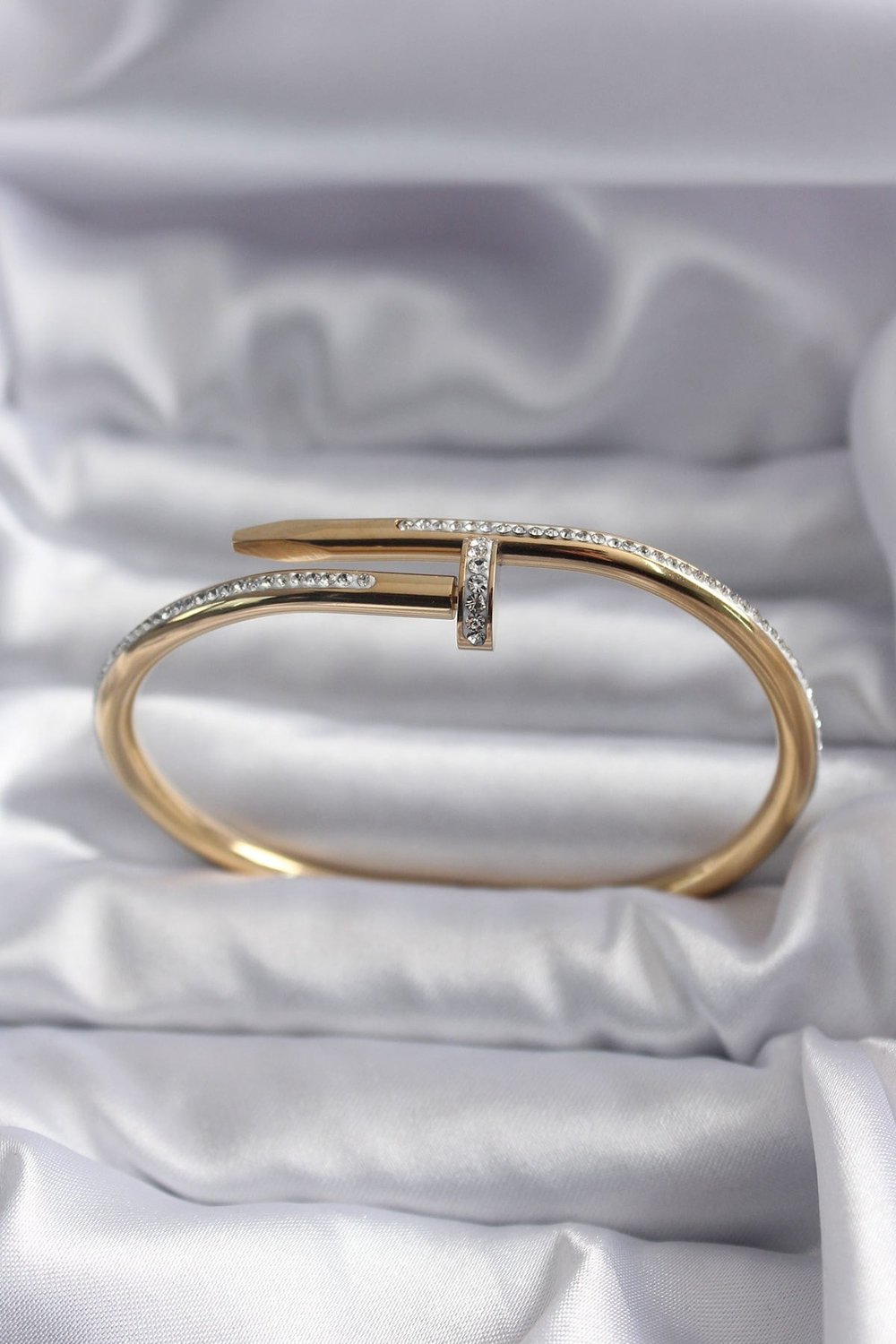 316L Çelik Gold Renk Çivi Model Zirkon Taş Detay Kadın Bileklik