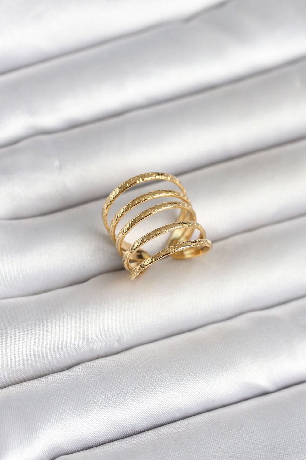 316L Çelik Gold Renk Sıralı Model Kadın Yüzük
