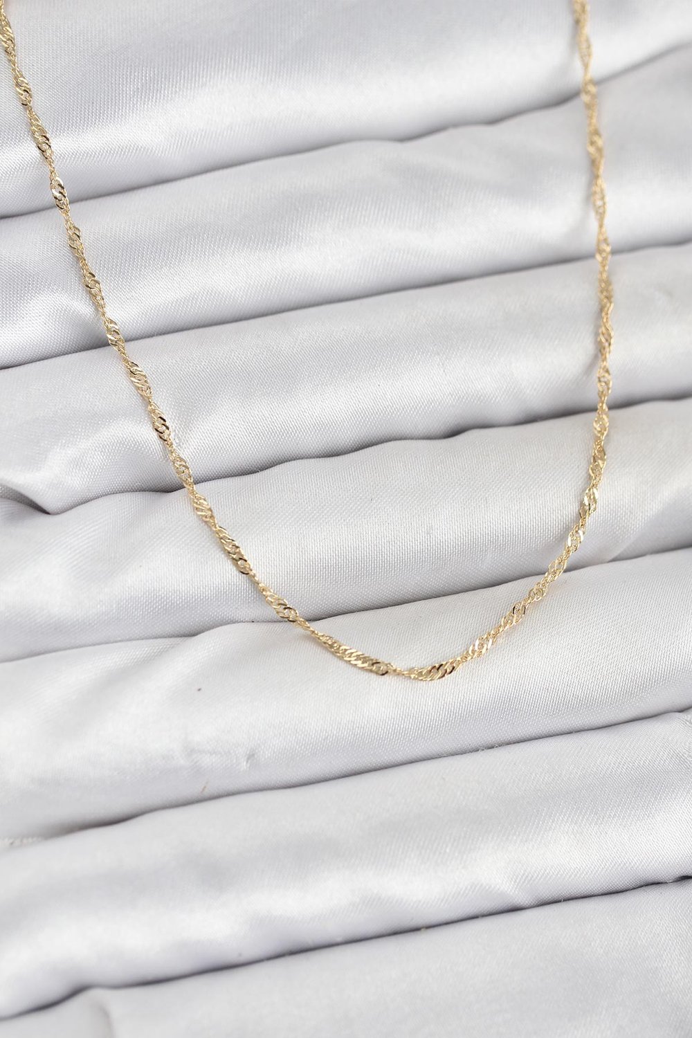 CM 14K Gold Renk Pirinç Ezme Burgu Model Kadın Kolye