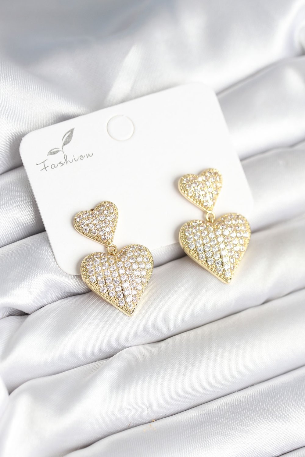 Kalp Model Zirkon Taşlı Gold Renk Pirinç Kadın Küpe