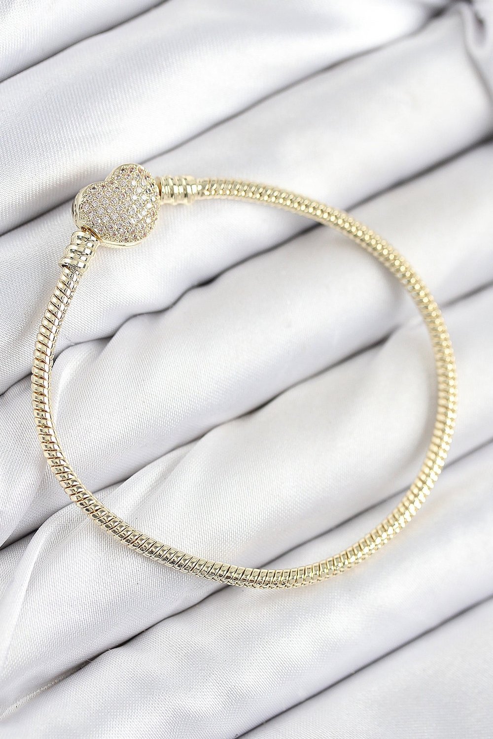 Pirinç Charm Zirkon Taşlı Kalp Model Gold Renk Kadın Bileklik