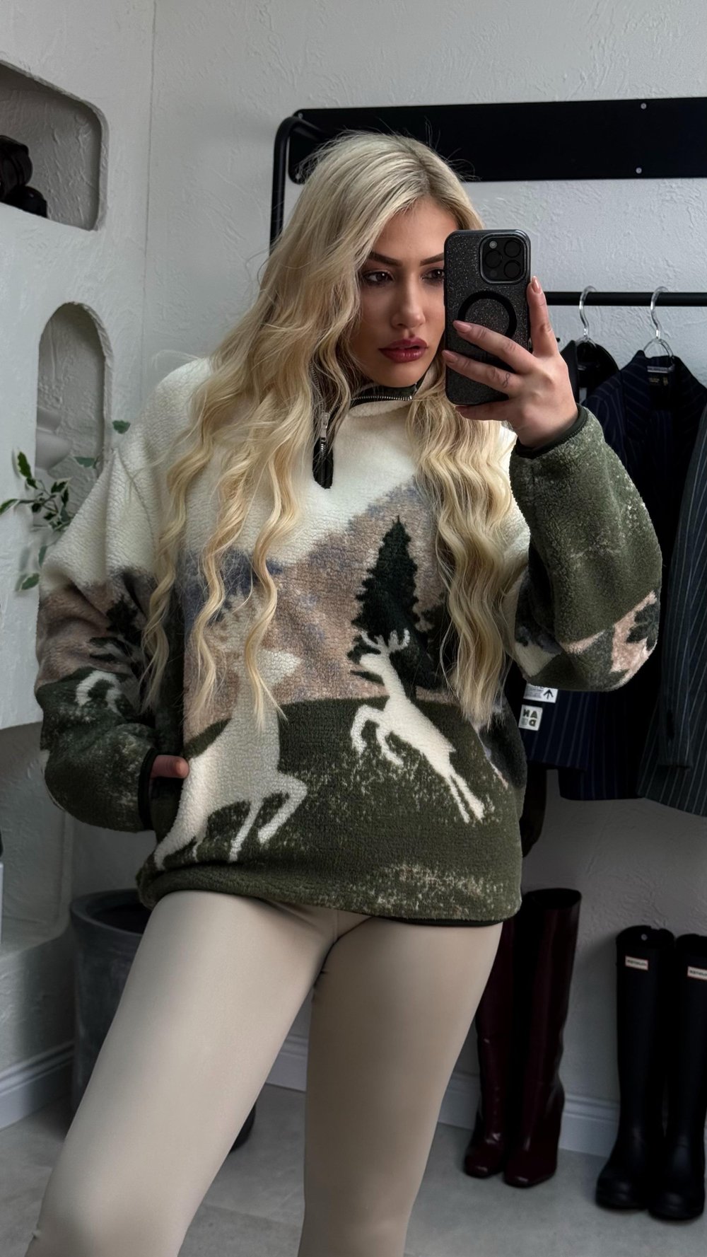 Ekru Geyik Desen Sweatshirt