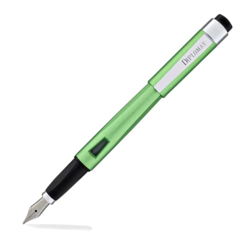 ​​​​​Diplomat 40908025 Magnum Soft Touch Yeşil Dolma Kalem, M Uç
